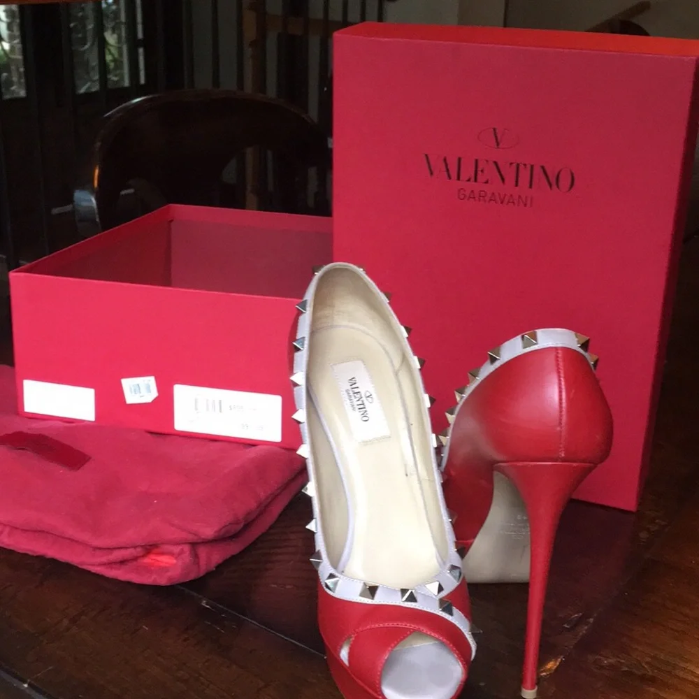 Valentino π - Picture 3 of 13